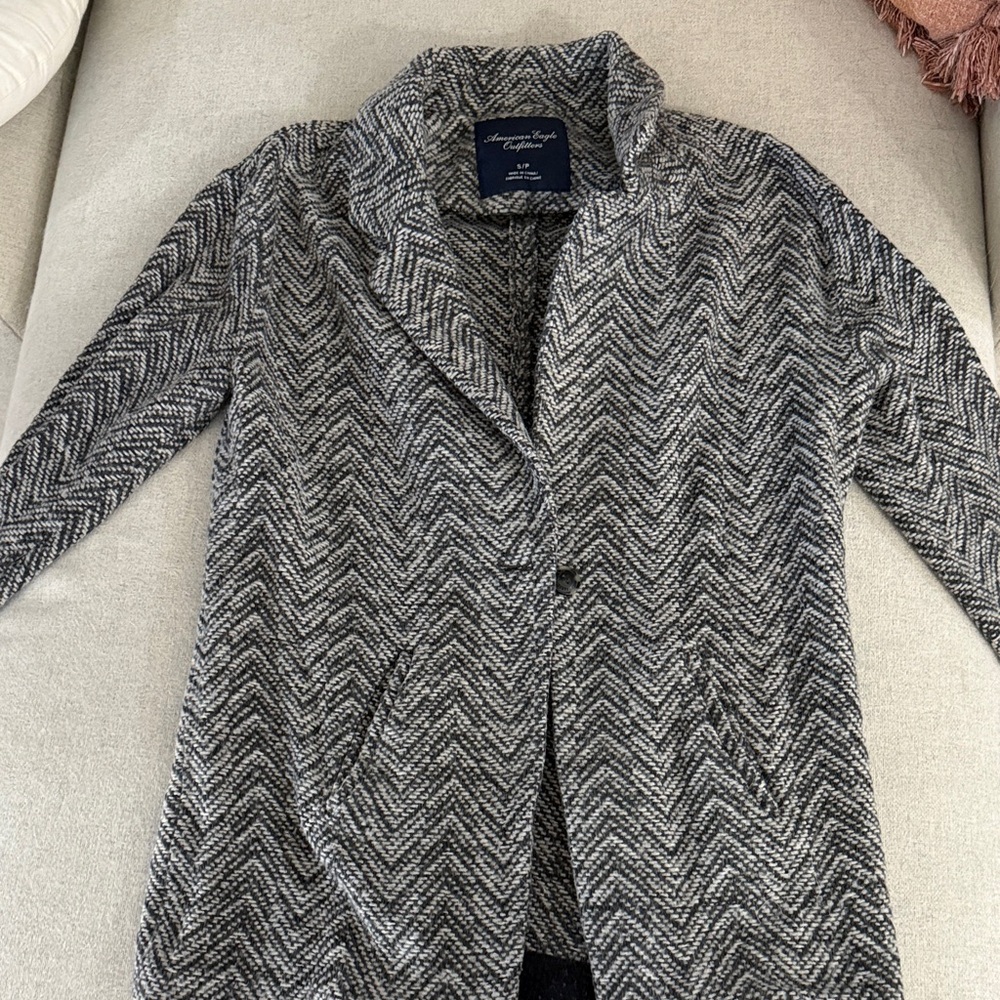 American Eagle Outfitters Black and Gray Chevron Blazer